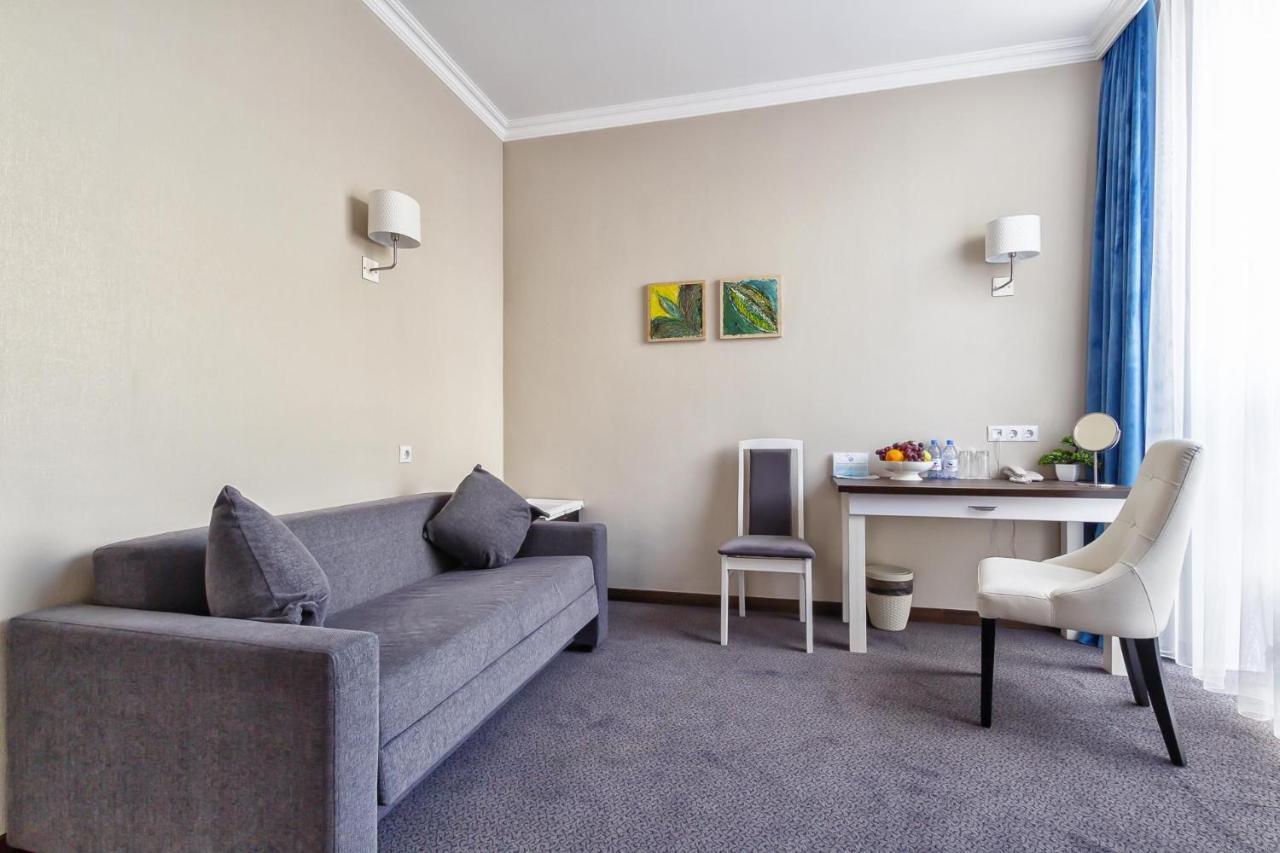 Aykun Hotel By Ag Hotels Group アスターナ エクステリア 写真